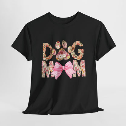 Camiseta unisex de algodón grueso "Dog Mom Coquette"